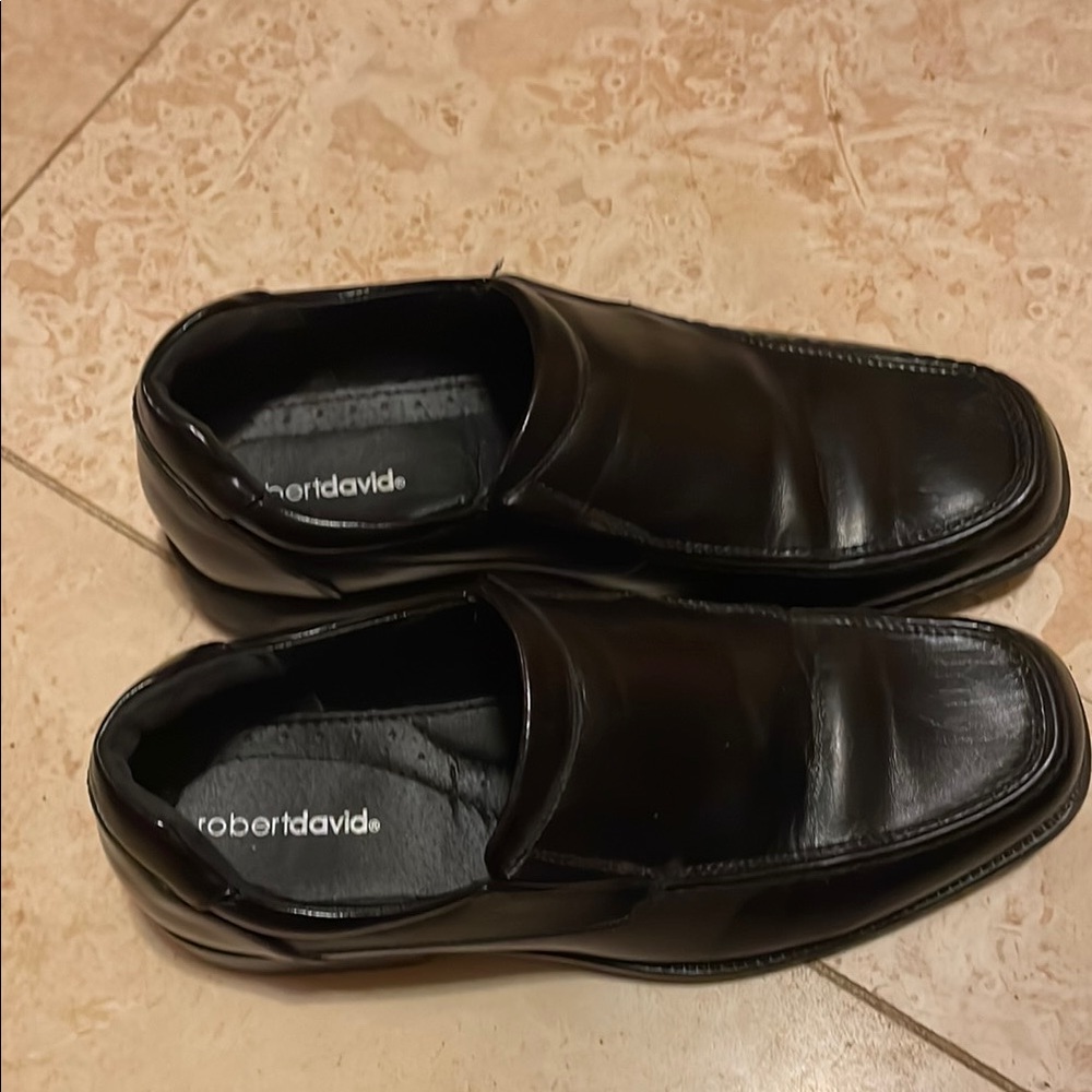 Black Slip-On Loafers with Smooth Leather Finish